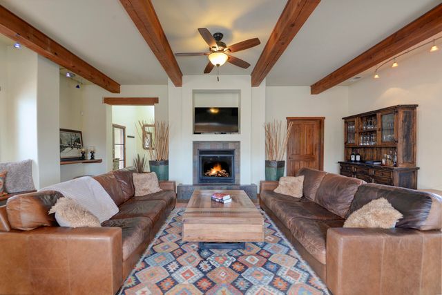 5531 Poblanos Court NW, Albuquerque, NM 87107