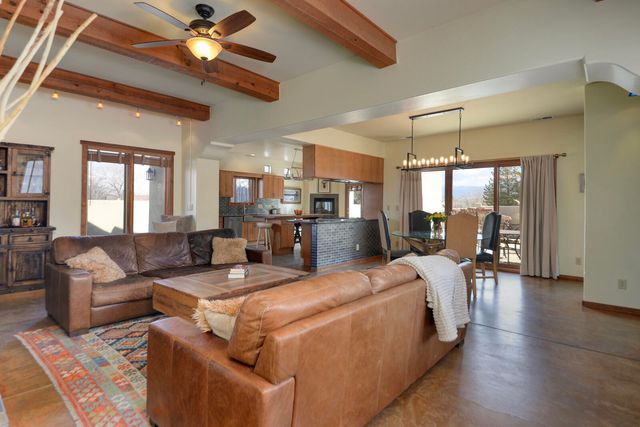 5531 Poblanos Court NW, Albuquerque, NM 87107