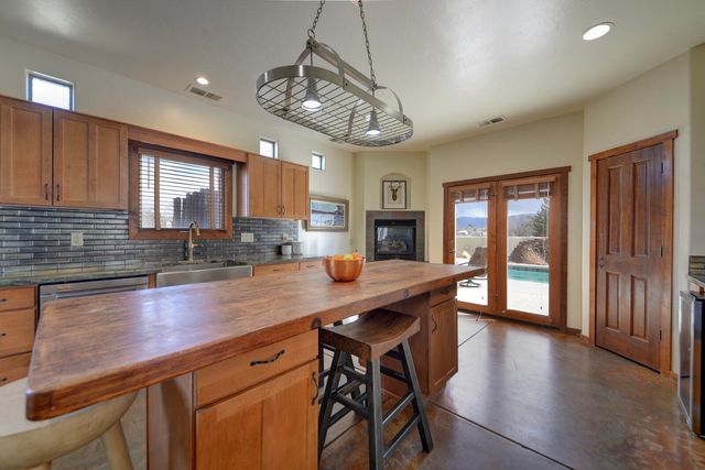 5531 Poblanos Court NW, Albuquerque, NM 87107