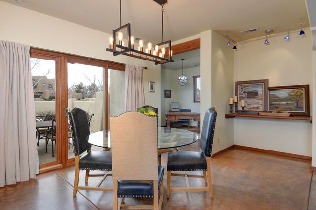 5531 Poblanos Court NW, Albuquerque, NM 87107