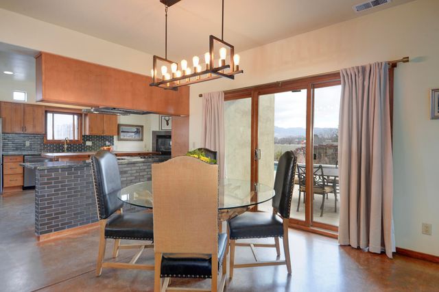 5531 Poblanos Court NW, Albuquerque, NM 87107