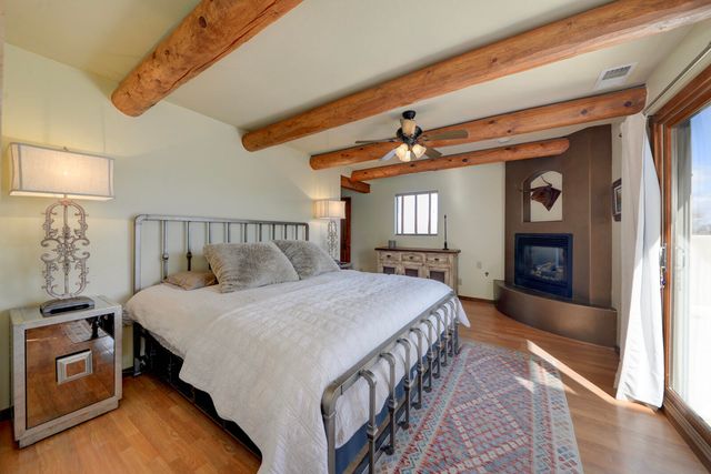 5531 Poblanos Court NW, Albuquerque, NM 87107