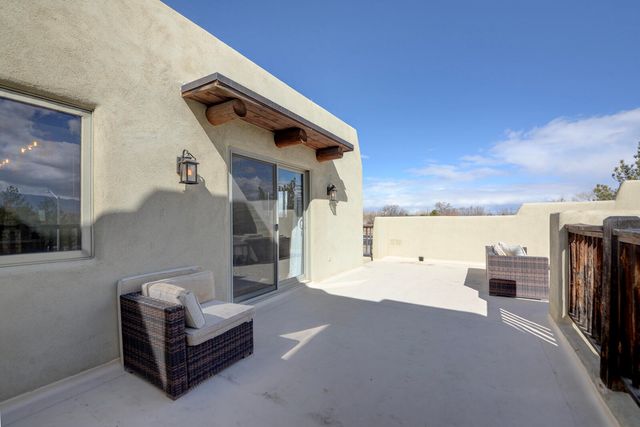 5531 Poblanos Court NW, Albuquerque, NM 87107