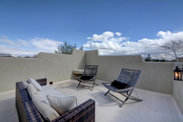 5531 Poblanos Court NW, Albuquerque, NM 87107