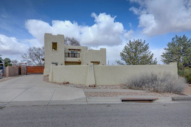 5531 Poblanos Court NW, Albuquerque, NM 87107