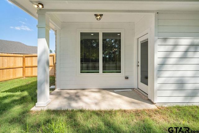 7015 Cottage Square, Tyler, TX 75703