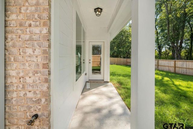 7015 Cottage Square, Tyler, TX 75703