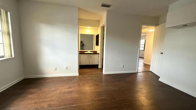 4205 Oak Terrace Drive 4205, Greenacres, FL 33463