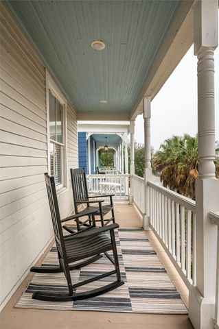 1021 Sealy Street, Galveston, TX 77550