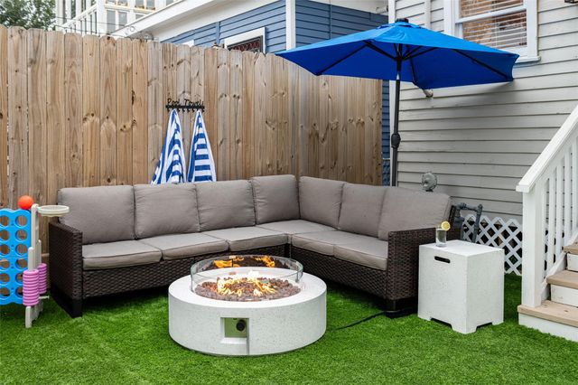 1021 Sealy Street, Galveston, TX 77550