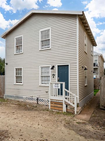 1021 Sealy Street, Galveston, TX 77550