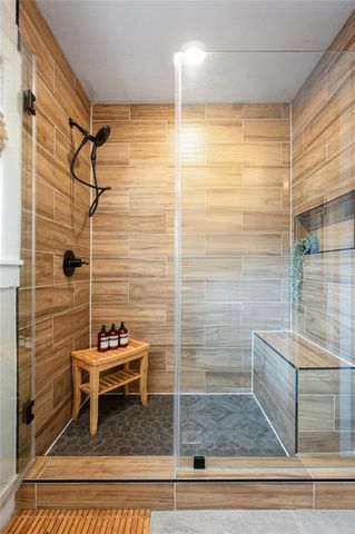 1021 Sealy Street, Galveston, TX 77550