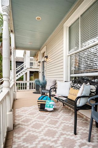 1021 Sealy Street, Galveston, TX 77550