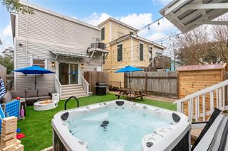 1021 Sealy Street, Galveston, TX 77550