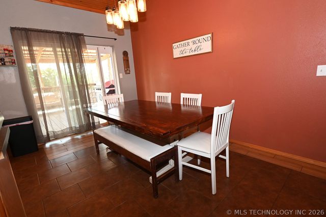 449272 E 982 Road, Vian, OK 74962