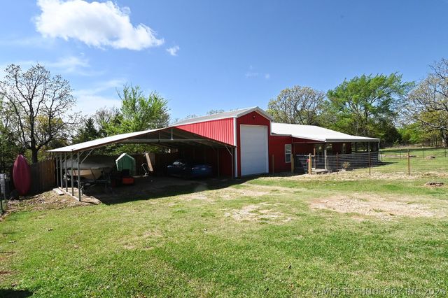 449272 E 982 Road, Vian, OK 74962