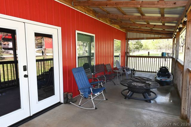 449272 E 982 Road, Vian, OK 74962