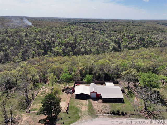 449272 E 982 Road, Vian, OK 74962