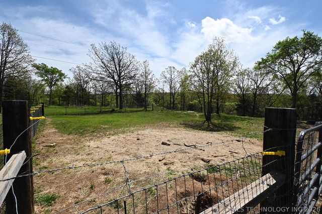 449272 E 982 Road, Vian, OK 74962