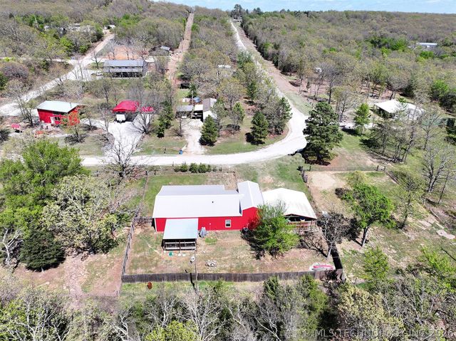 449272 E 982 Road, Vian, OK 74962