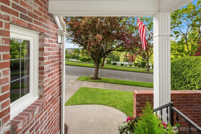 409 W Dravus Street, Seattle, WA 98119