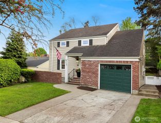409 W Dravus Street, Seattle, WA 98119