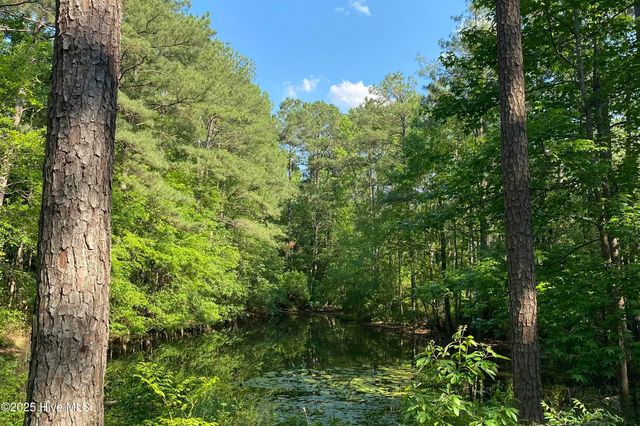 979 Aiken Road, Vass, NC 28394