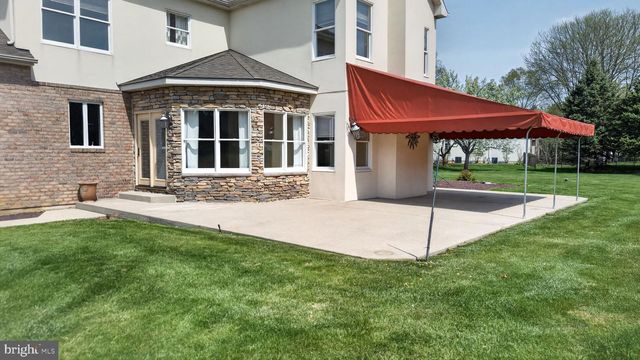 3500 MANOR RD, Bethlehem, PA 18020