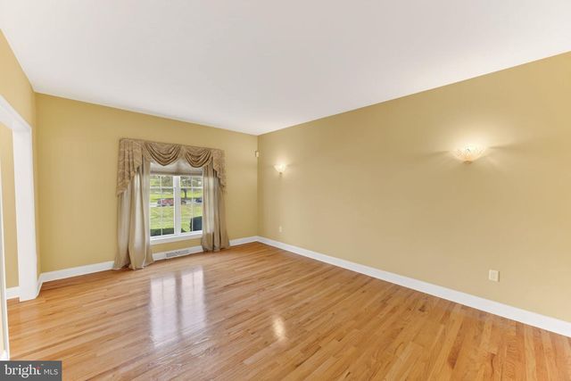 3500 MANOR RD, Bethlehem, PA 18020