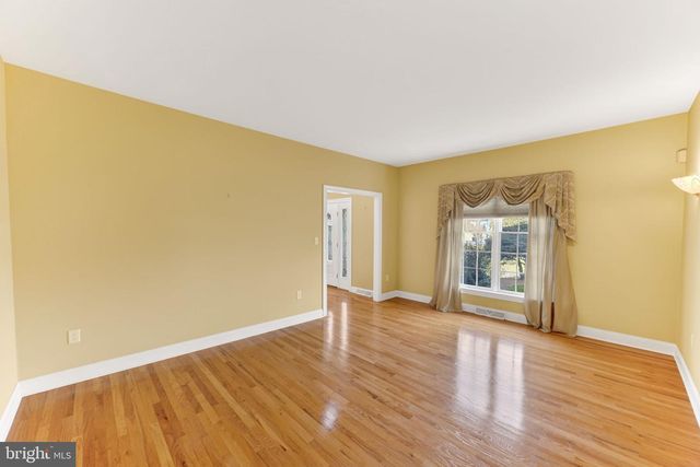 3500 MANOR RD, Bethlehem, PA 18020