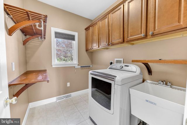 3500 MANOR RD, Bethlehem, PA 18020