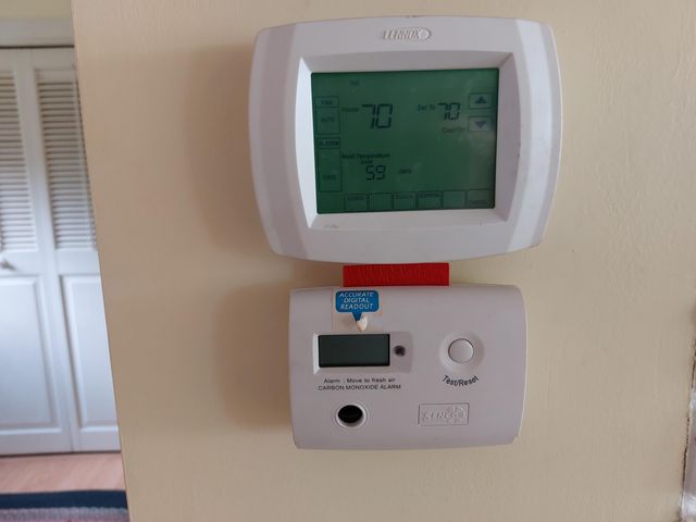 23675 N Shore Drive, Edwardsburg, MI 49112