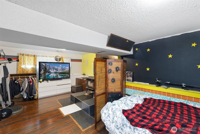 31229 10th Avenue S, Federal Way, WA 98003