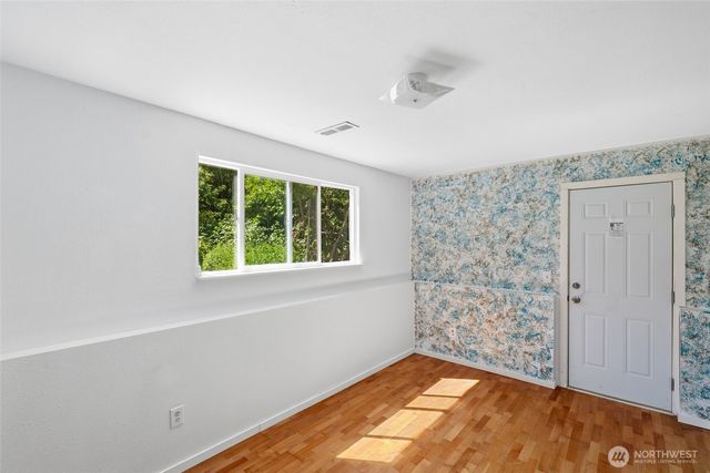 31229 10th Avenue S, Federal Way, WA 98003