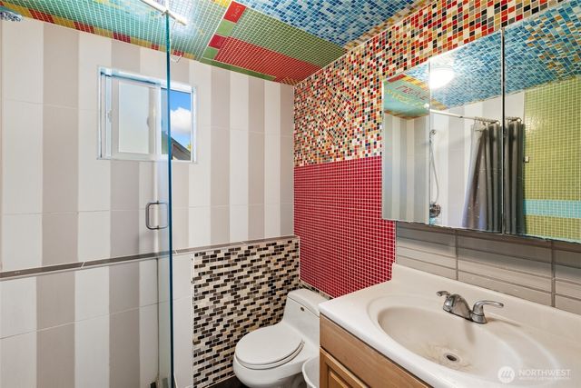 31229 10th Avenue S, Federal Way, WA 98003
