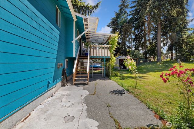 31229 10th Avenue S, Federal Way, WA 98003