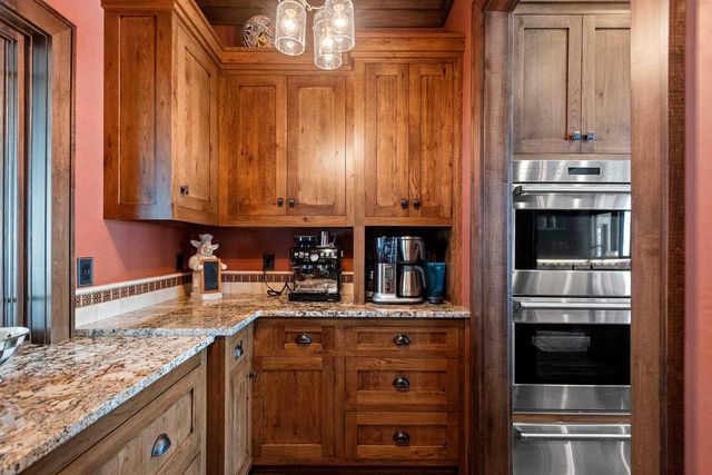 5229 EDGEWATER BEACH ROAD, Green Bay, WI 54311