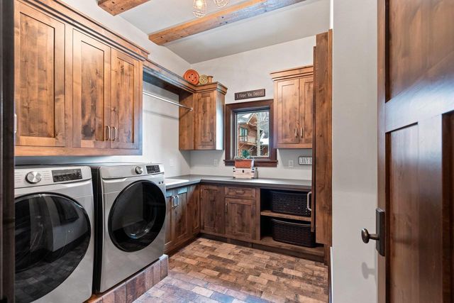 5229 EDGEWATER BEACH ROAD, Green Bay, WI 54311