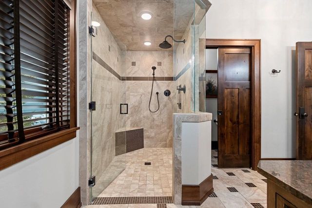 5229 EDGEWATER BEACH ROAD, Green Bay, WI 54311