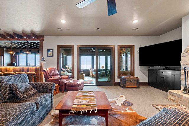 5229 EDGEWATER BEACH ROAD, Green Bay, WI 54311