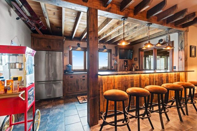 5229 EDGEWATER BEACH ROAD, Green Bay, WI 54311