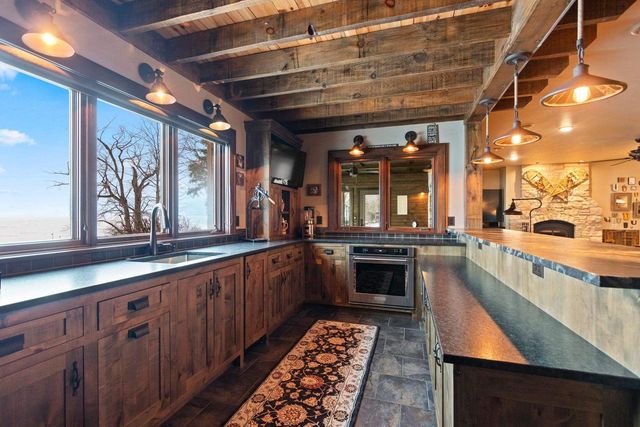 5229 EDGEWATER BEACH ROAD, Green Bay, WI 54311