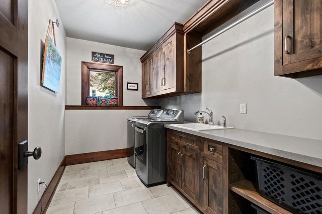 5229 EDGEWATER BEACH ROAD, Green Bay, WI 54311