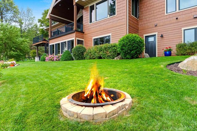 5229 EDGEWATER BEACH ROAD, Green Bay, WI 54311