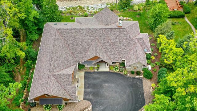 5229 EDGEWATER BEACH ROAD, Green Bay, WI 54311