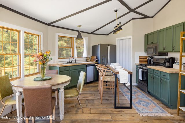 286 Tommy Trail, Athens, NY 12015