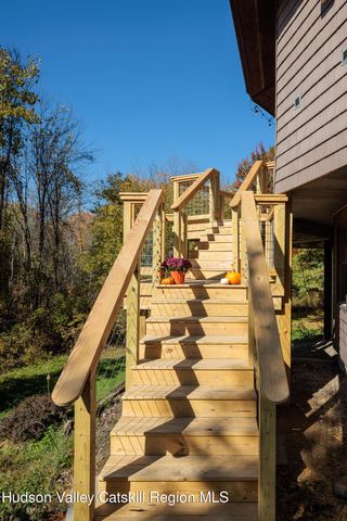 286 Tommy Trail, Athens, NY 12015