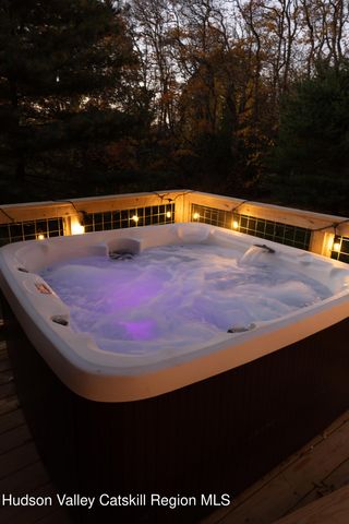 286 Tommy Trail, Athens, NY 12015