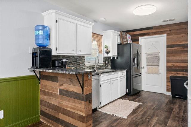 6934 Dundee Dr, Corpus Christi, TX 78413