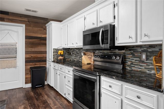 6934 Dundee Dr, Corpus Christi, TX 78413